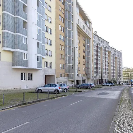 Amazing 3bdr Duplex In By Lovelystay Lejlighed