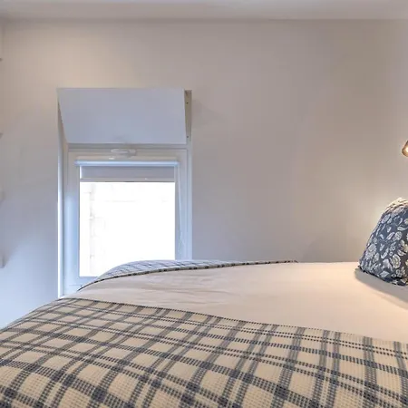 Amazing 3bdr Duplex In By Lovelystay Apartman Lisboa