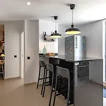 Amazing 3bdr Duplex In By Lovelystay Apartment