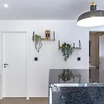 Apartment Amazing 3bdr Duplex In By Lovelystay *