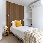 Amazing 3bdr Duplex In By Lovelystay Apartment *