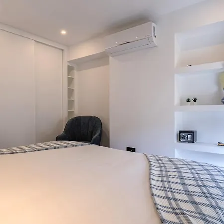 Amazing 3bdr Duplex In By Lovelystay Apartman *