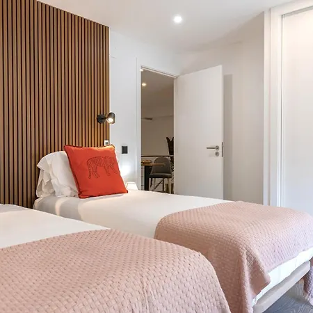 Amazing 3bdr Duplex In By Lovelystay Apartment Lissabon