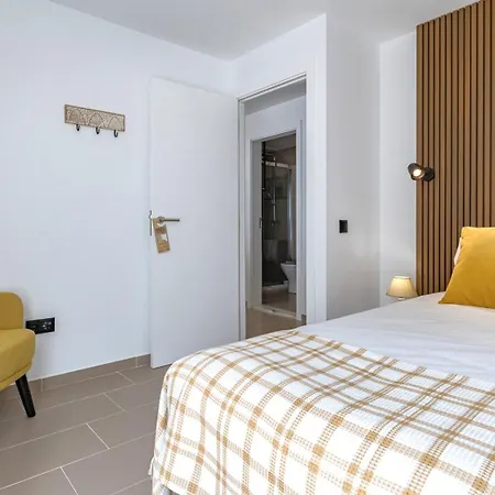 Amazing 3bdr Duplex In By Lovelystay *